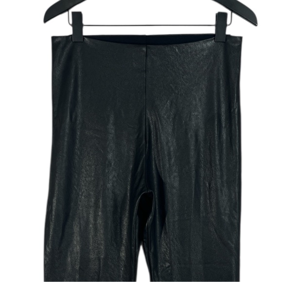 Commando Faux Leather Flare Crop Pull-On Pants in Black Size XL - Picture 5 of 7